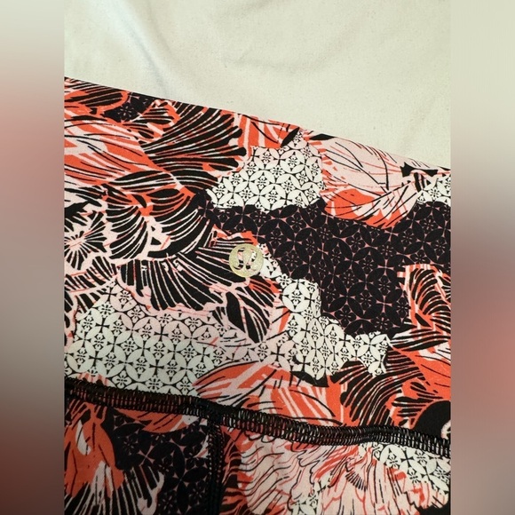 Lululemon Wunder Under Luxtreme Womens High Rise Artisan Spring Lunar Year 2 - Picture 7 of 8